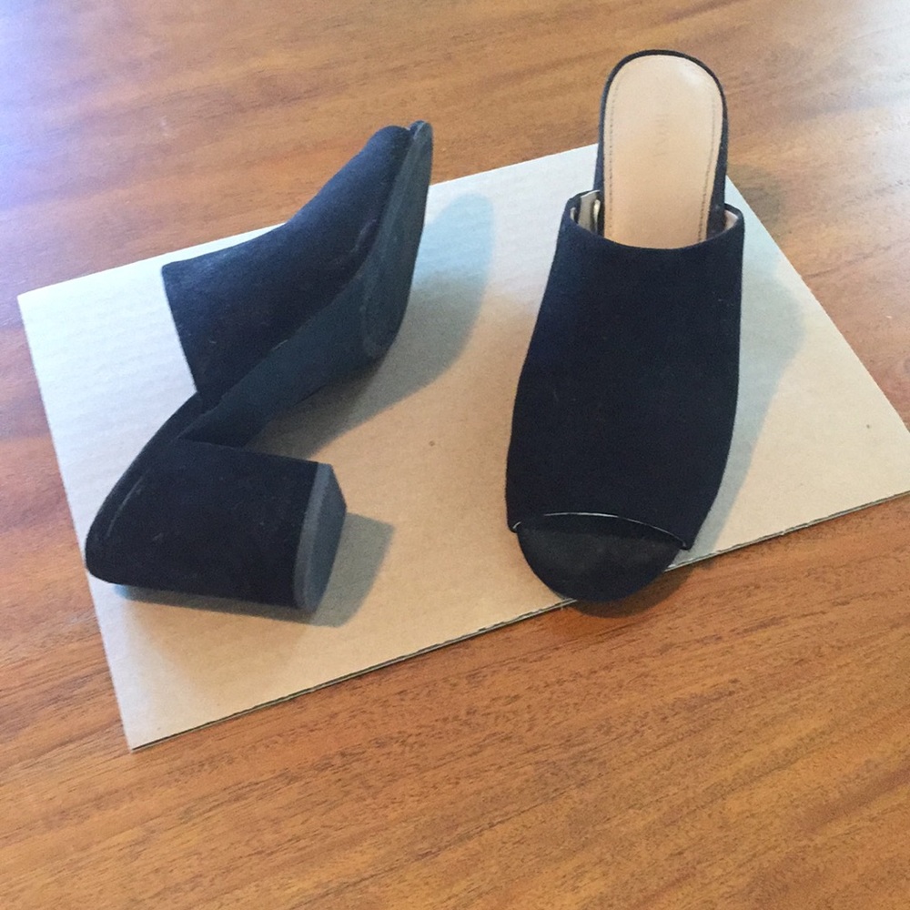 Merona block heel mules black